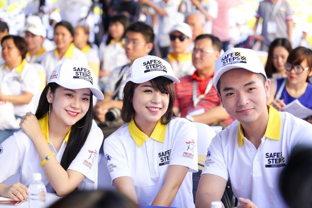 mũ sự kiện